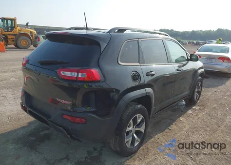 2017 Jeep Cherokee Trailhawk 4X4 from USA, damaged, VIN 1C4PJMBB5HW581070